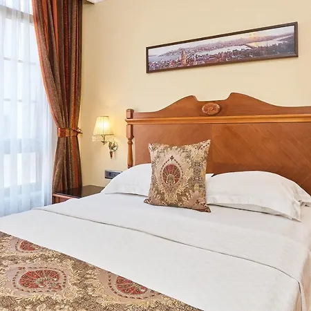 Hotel Western Empire Palace & 4*