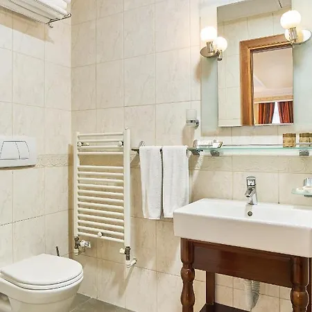 وسبا بيست ويسترن إمباير بالاس