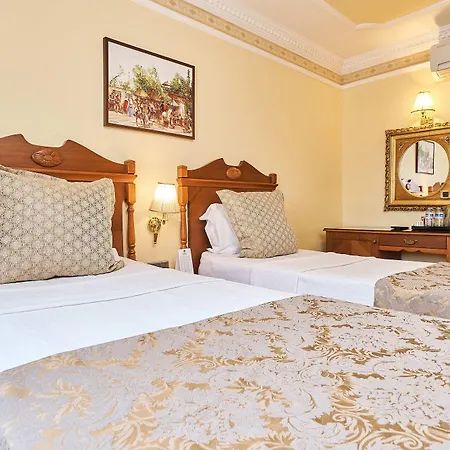 Western Empire Palace & Hotel 4*