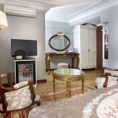 Western Empire Palace & Istanbul