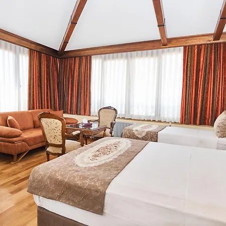 Hotel Western Empire Palace & 4*