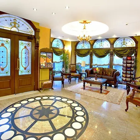Hotel Western Empire Palace & 4*