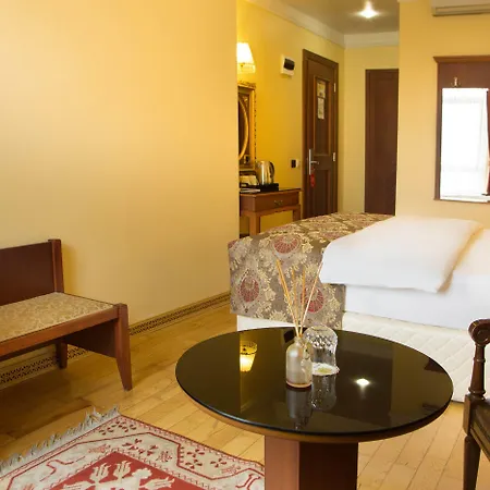 وسبا بيست ويسترن إمباير بالاس فندق