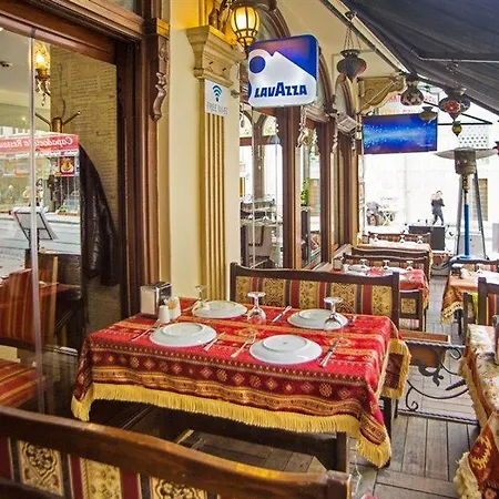 Hotel Western Empire Palace & 4*