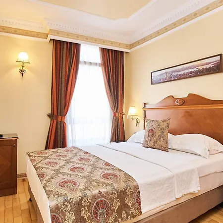 Western Empire Palace & Istambul