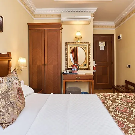 Otel Western Empire Palace &