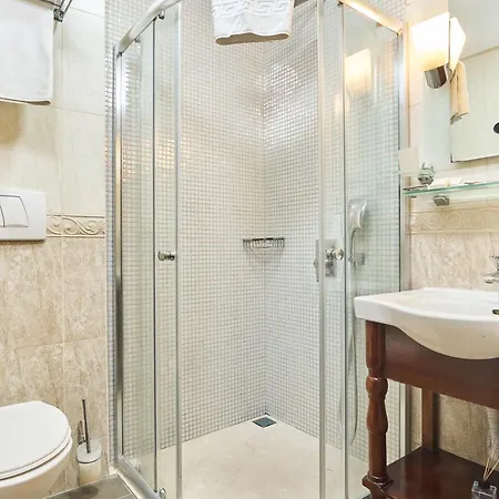 Hotel Western Empire Palace Hotel&spa 4*