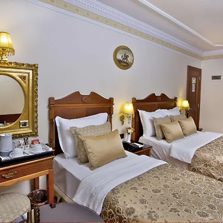 Western Empire Palace & Otel