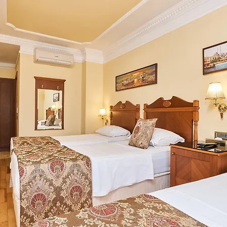 Western Empire Palace & Otel 4*