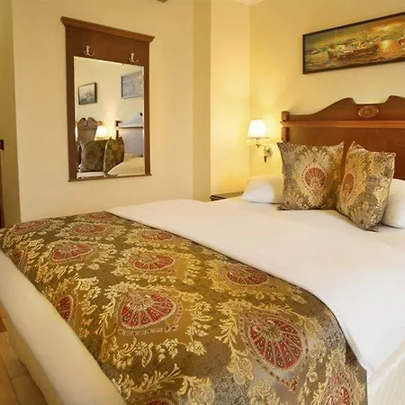 Otel Western Empire Palace &