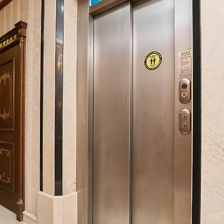 Hotell Western Empire Palace &